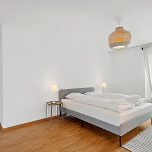 Spacious Hoting Zurich
